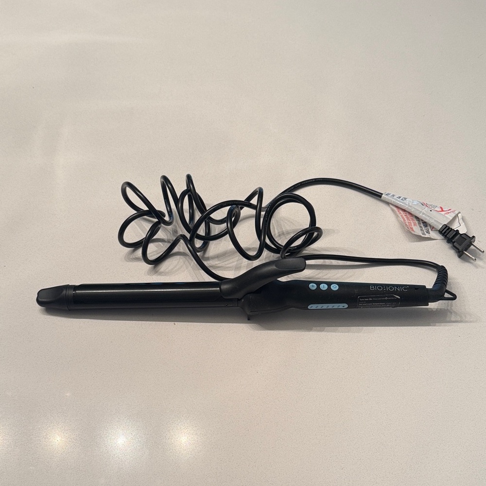 Bio Ionic Ceramic 1 inch Curling Iron
BUNDLE w/ Bio Ionic Straightener for $120